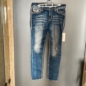 Rock Revival Easy Skinny Jeans, size 30, stretchy jean material. Great condition